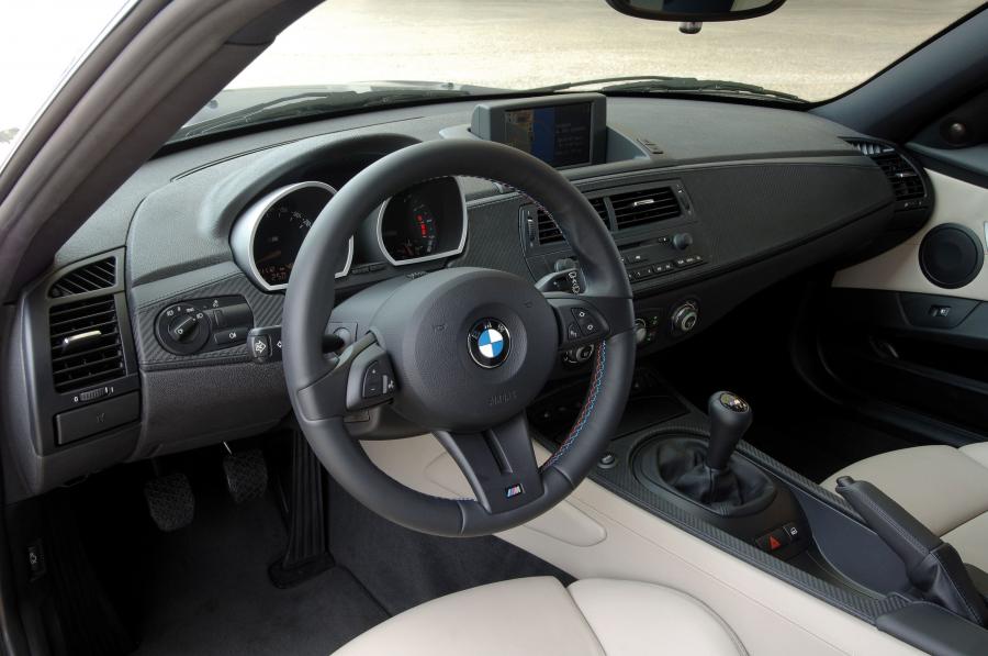 Торпедо BMW Z4 M Coupe 2006 года  (фото 10 из 60)